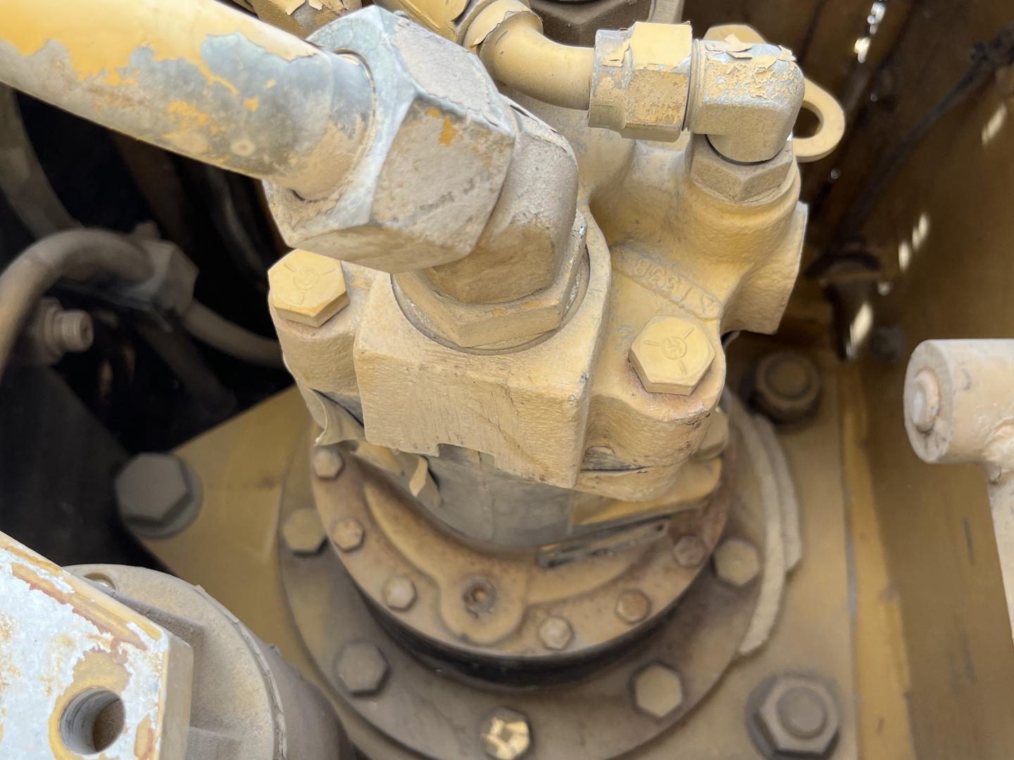 ./imagenes/INVOICE/2019/16430/PAVIMENTADORA CATERPILLAR AP-1055B PARA REFACCIONES (49).JPG